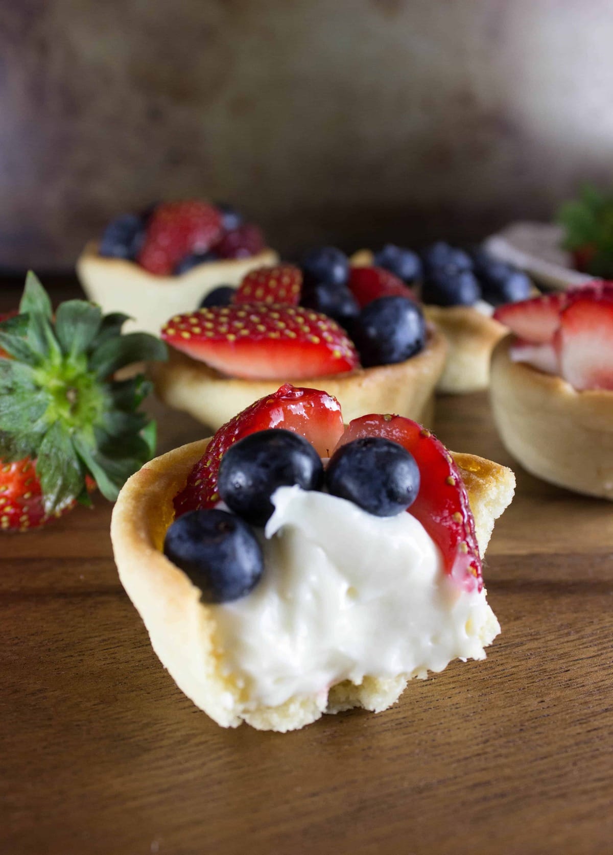 cheesecake, sugar cookie cups, fruit cheesecake, no bake cheesecake