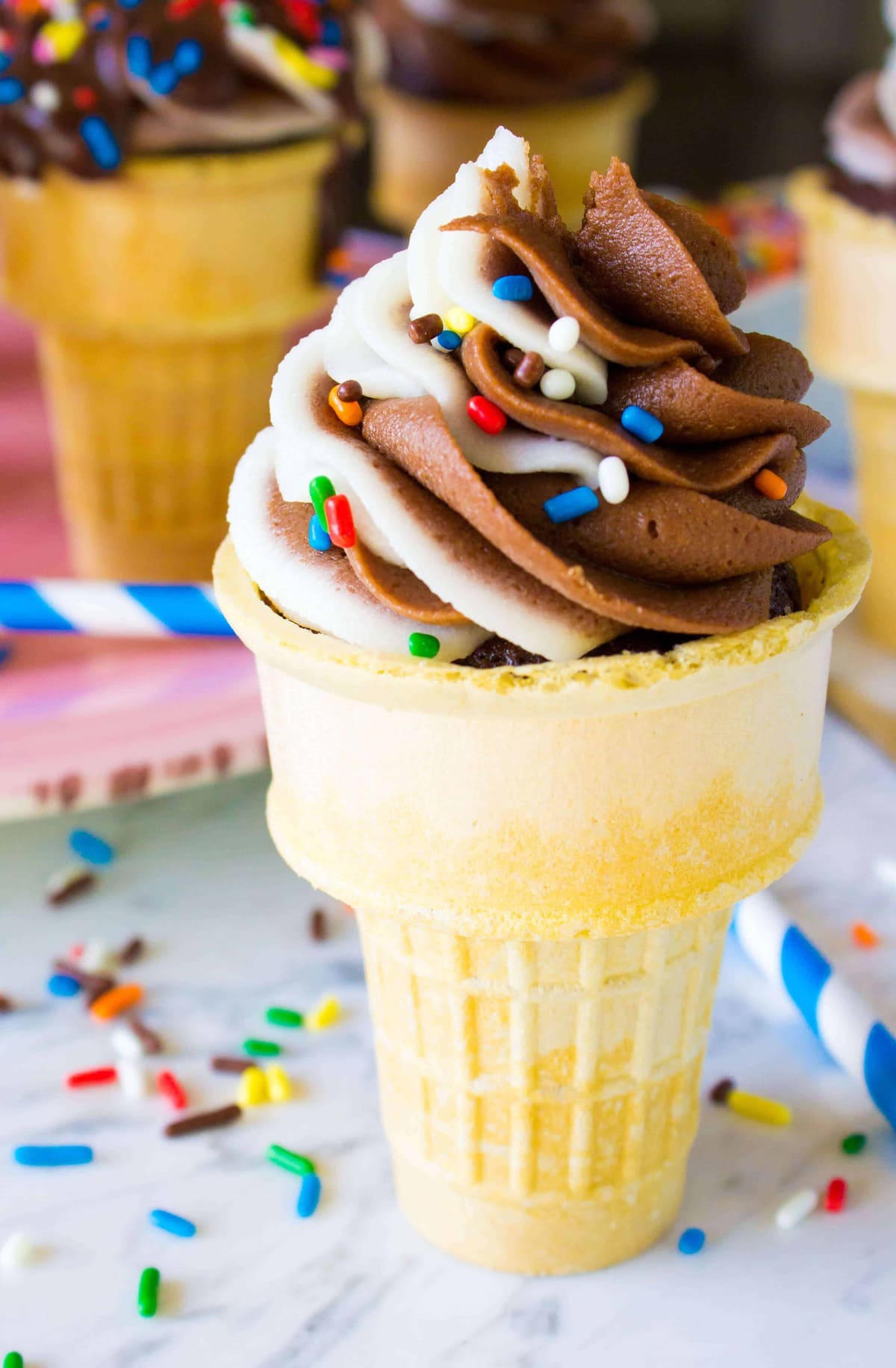 Ice Cream Cone Cupcakes - Sugar Spun Run