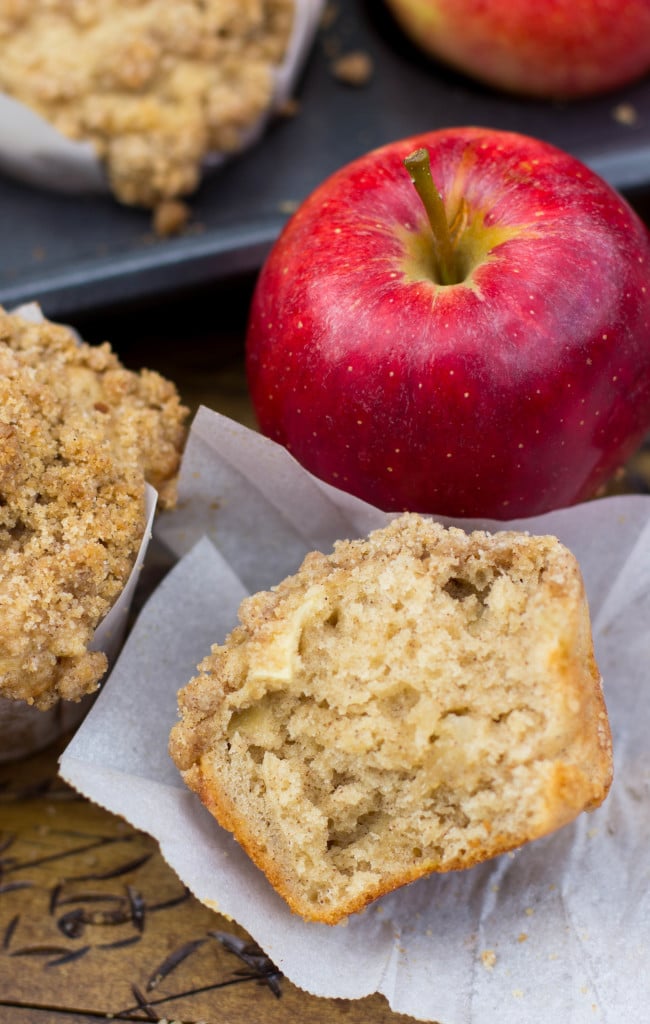 interior of apple crumble muffin