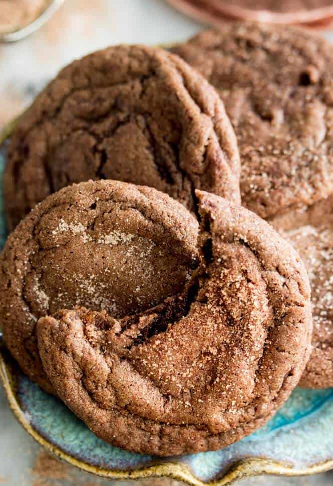 Chocolate Snickerdoodles -- these are amazing! || Sugar Spun Run