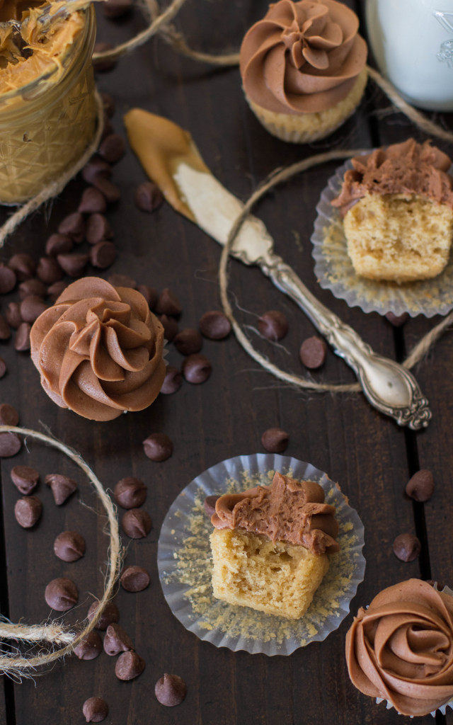 Mini Peanut Butter Cupcakes with Milk Chocolate Buttercream Sugar