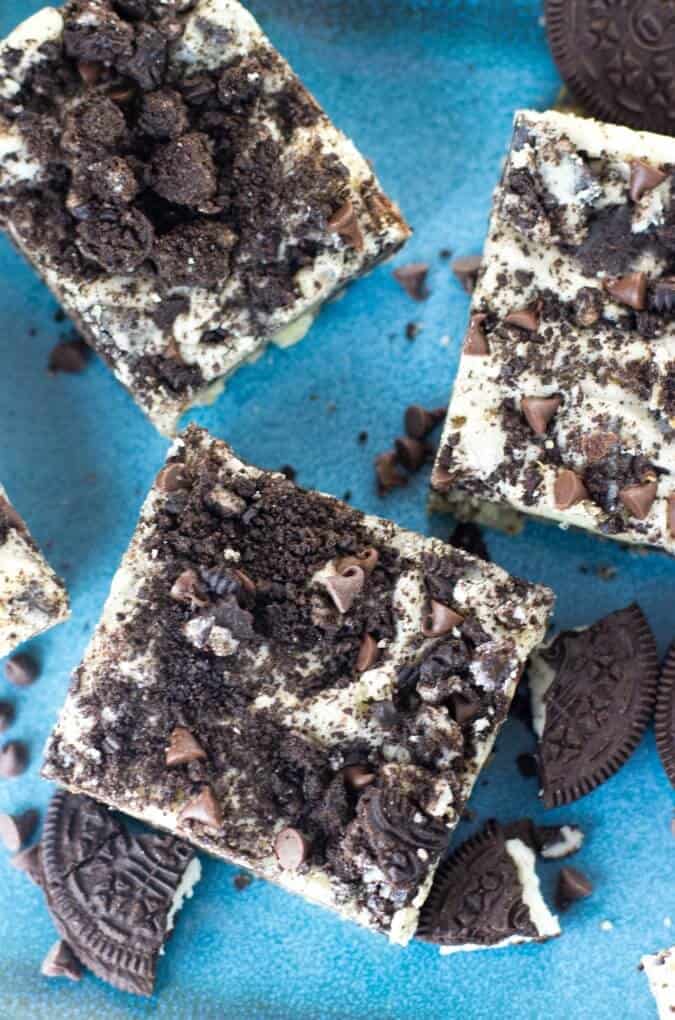 cookies and cream oreo bars on blue plate