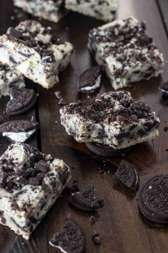 cookies and cream bars with oreos