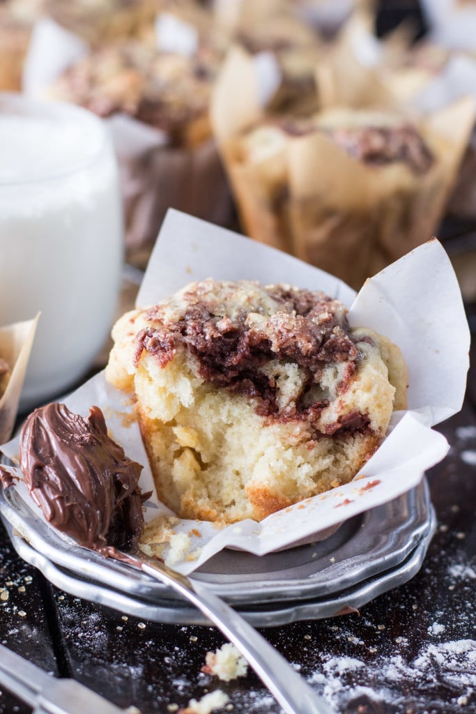 Nutella swirl muffins -- fluffy delicious muffins with white chocolate chips -- SugarSpunRun