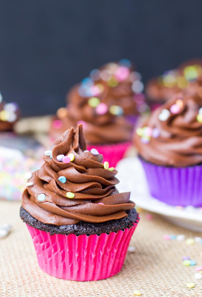 how to make cupcake decorations with chocolate
