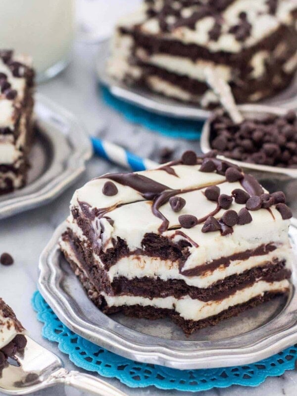 Chocolate Icebox Cake -- www.SugarSpunRun.com
