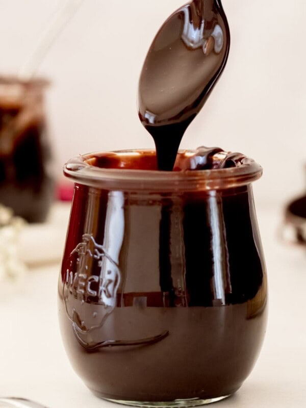 Hot fudge sauce