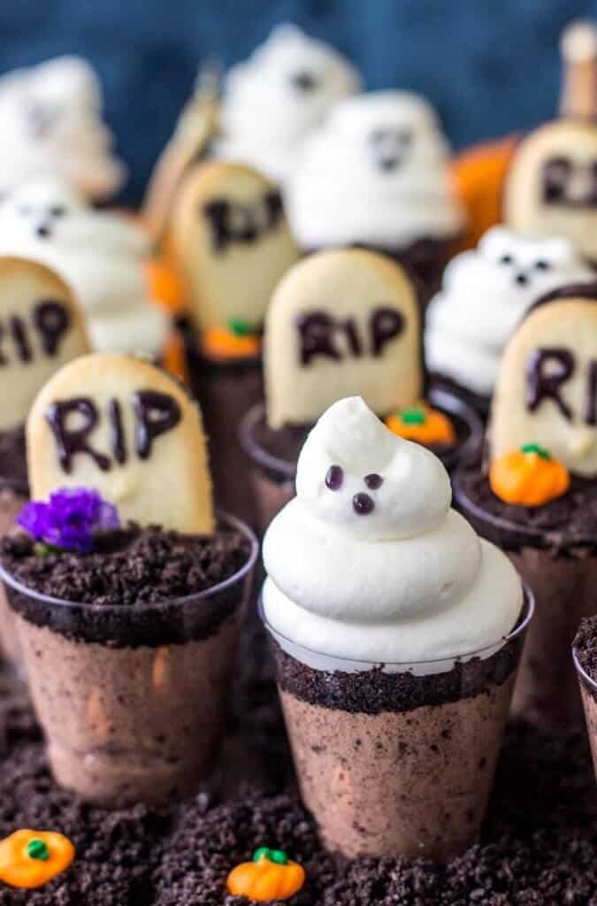 Ghosts in the Graveyard Dessert Shooters - adorable halloween desserts