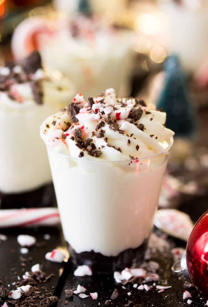 Peppermint Bark Dessert Shooters || Sugar Spun Run