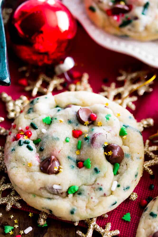 Funfetti Christmas Cookies, soft, chewy, and festive! || Sugar Spun Run