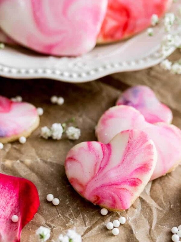 Heart shaped valentine cookies