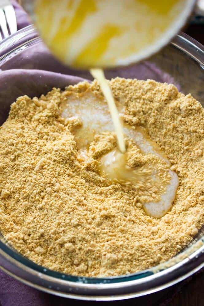 Kitchen Tips: Easy Graham Cracker Crust Recipe - Sugar Spun Run