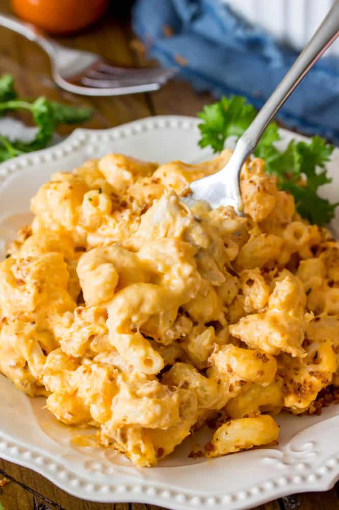 A forkful of buffalo chicken mac and cheese