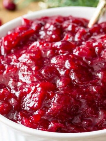 Cranberry sauce in bowl