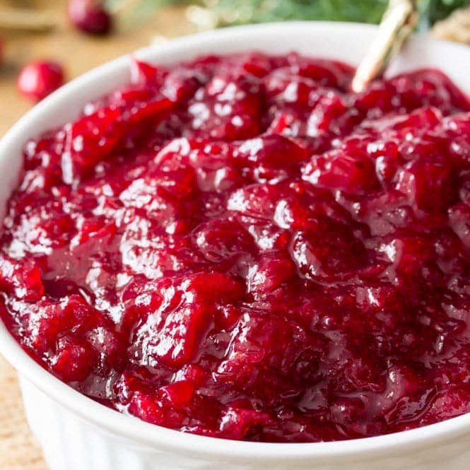 Homemade Cranberry Sauce - Sugar Spun Run