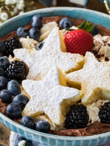Dessert Bowl with star shapes and berries