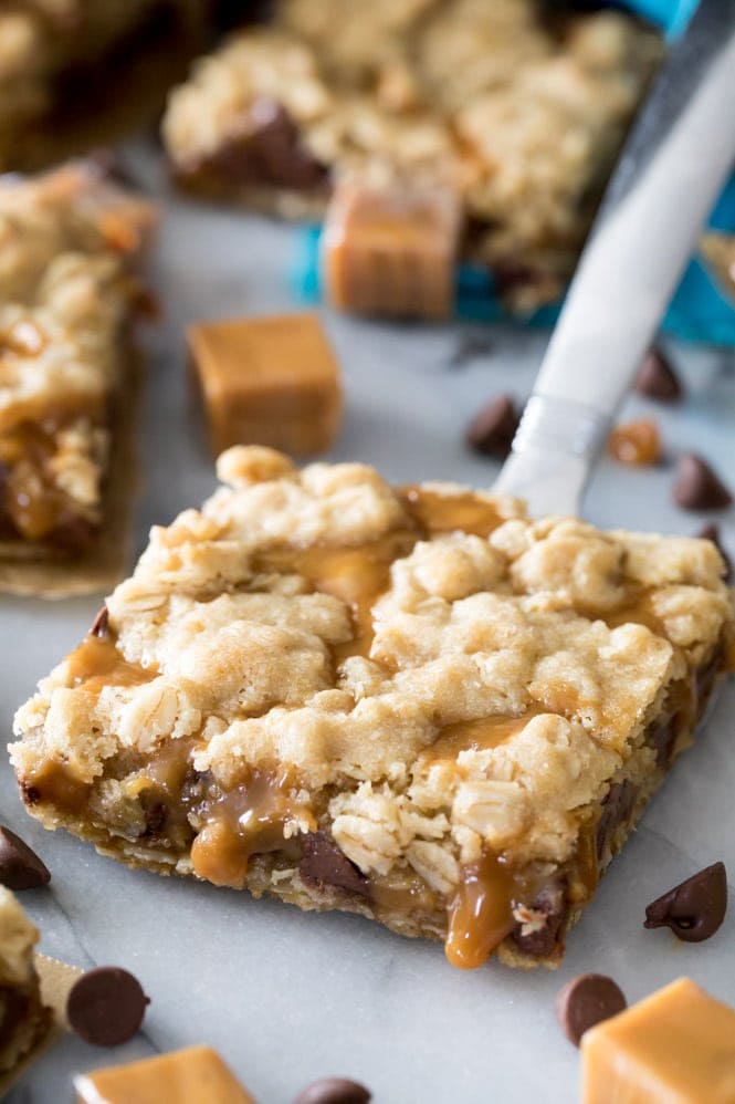 Slice of caramelita on spatula