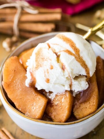 Baked apples with ice cream on top