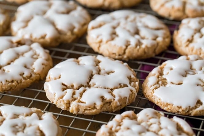 iced oatmeal cookie