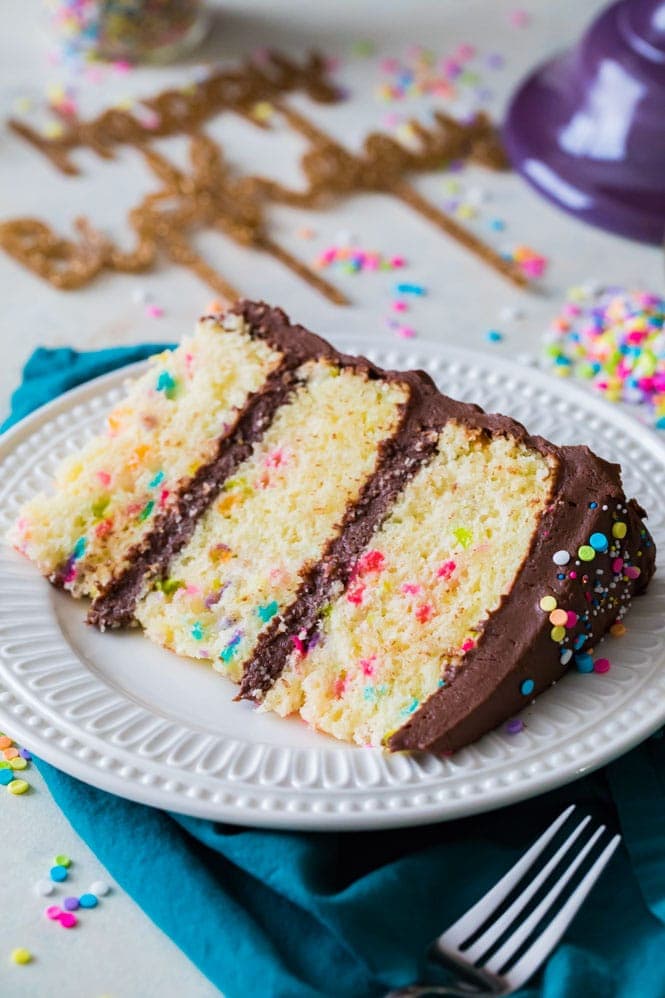 How to Bake Mini Cakes in a Sheet Pan - A Beautiful Mess