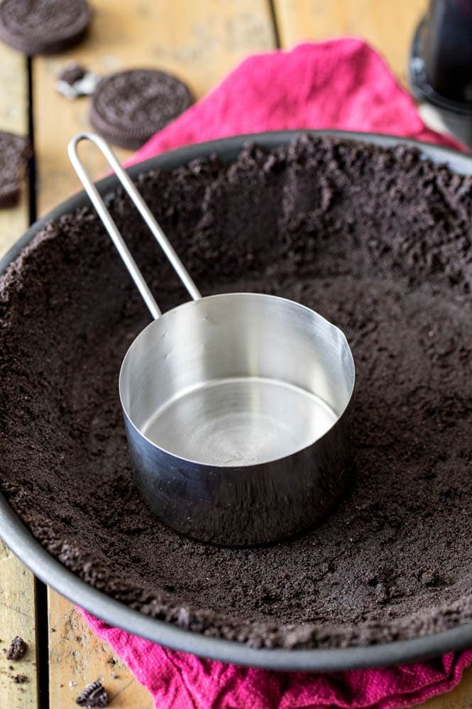 Making an Oreo Crust for Chocolate Icebox Pie