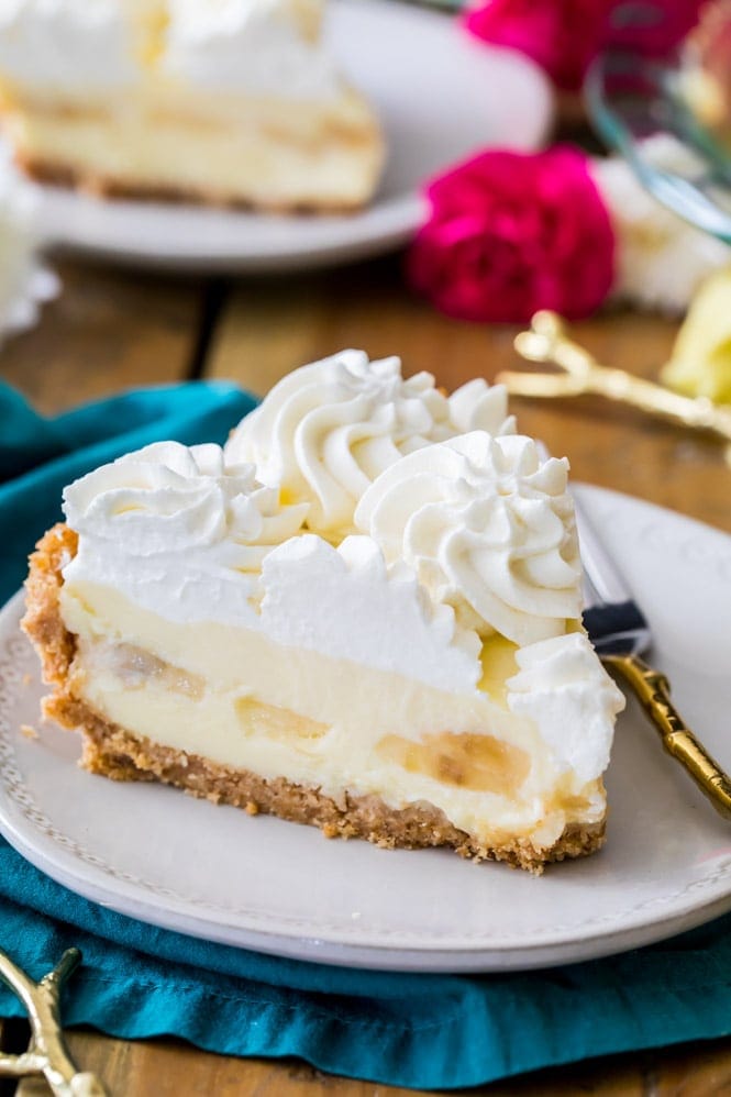 Slice of banana cream pie on a plate