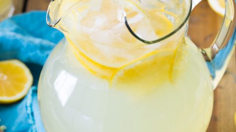 Old Fashioned Homemade Lemonade (only 3 ingredients!)