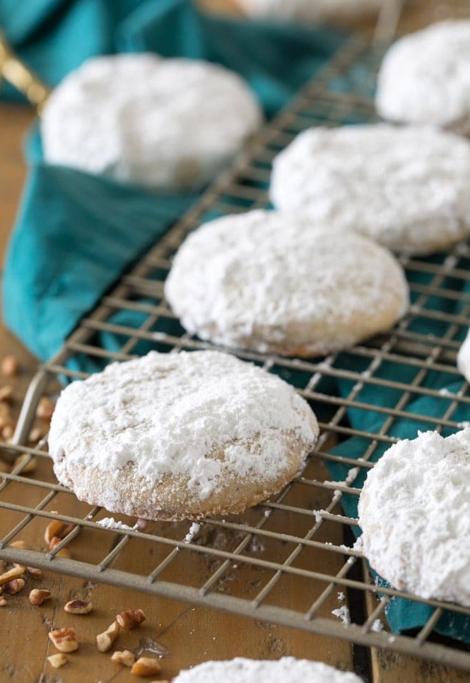 Pecan Sandies on cooling rack