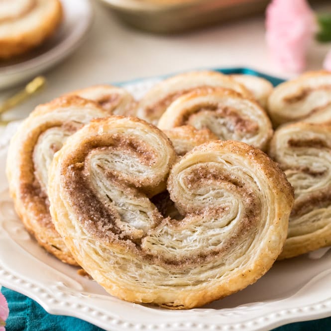 How to Par-Bake Cinnamon Rolls - Baked Broiled and Basted