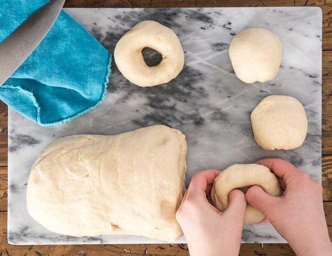 shaping bagel dough