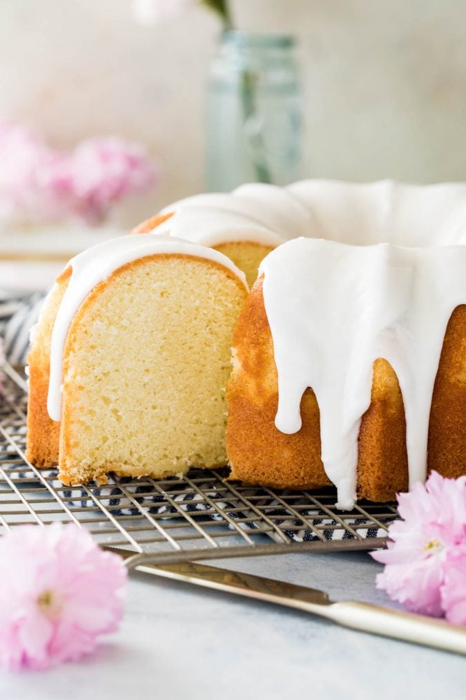 The Perfect Bundt Cake Recipe - Sugar Spun Run