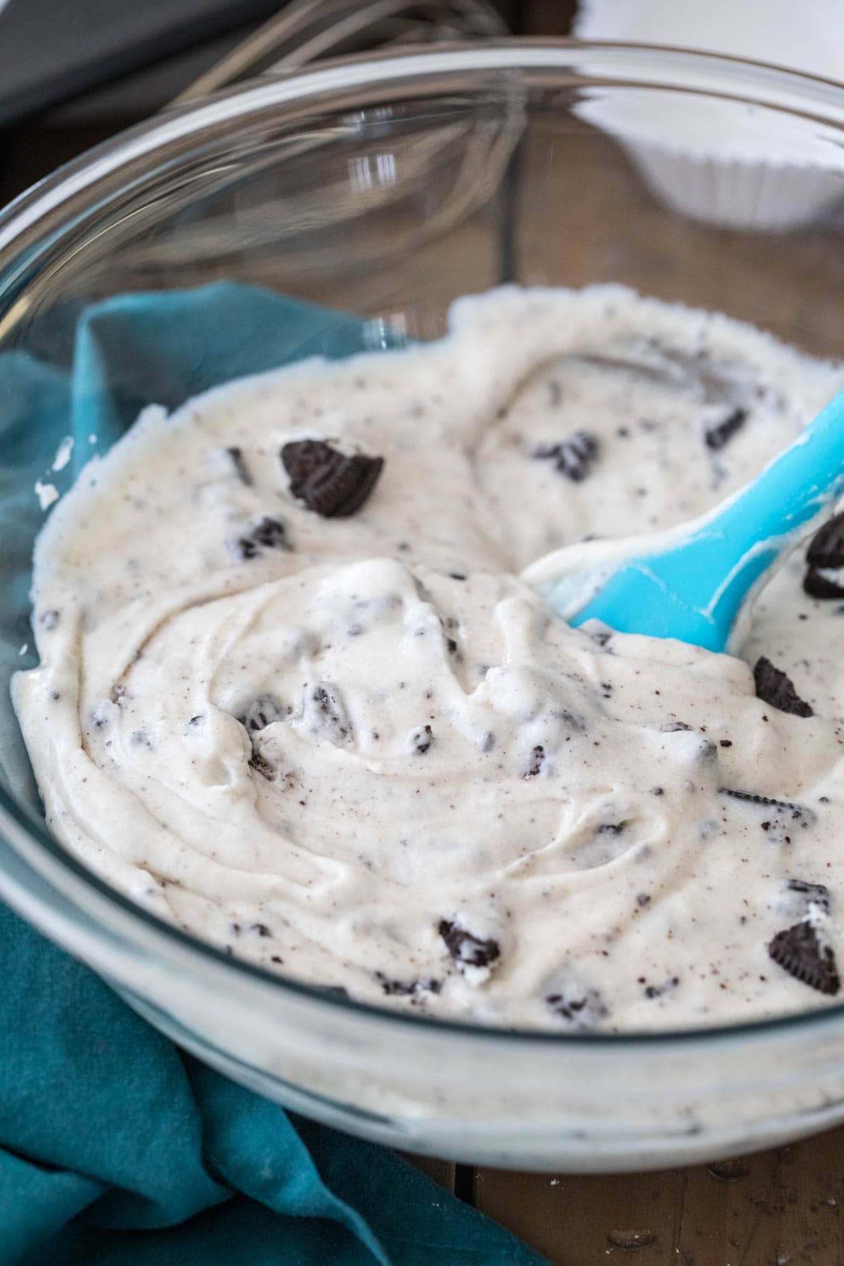 oreo cupcake batter