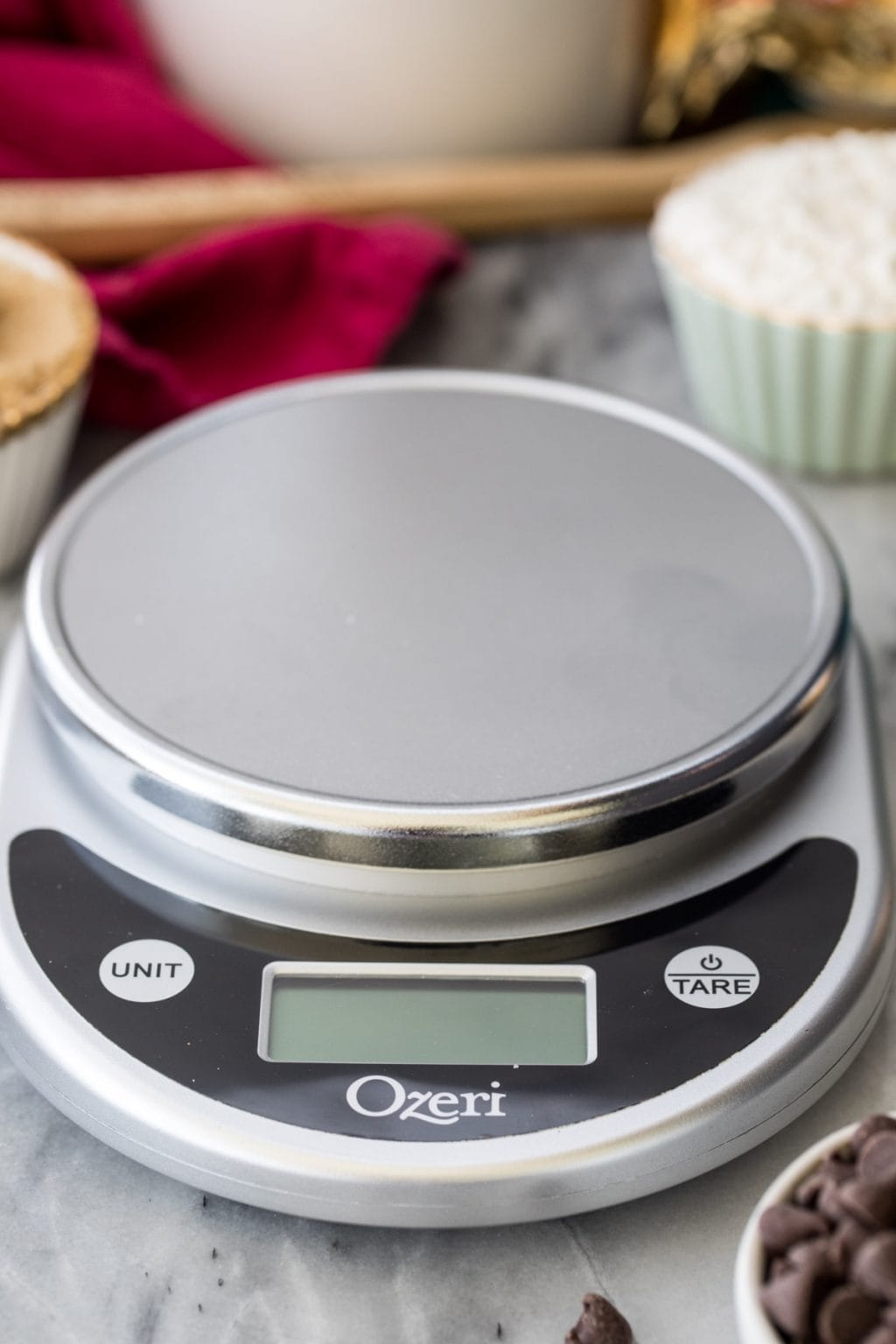 How to Use a Kitchen Scale - Sugar Spun Run