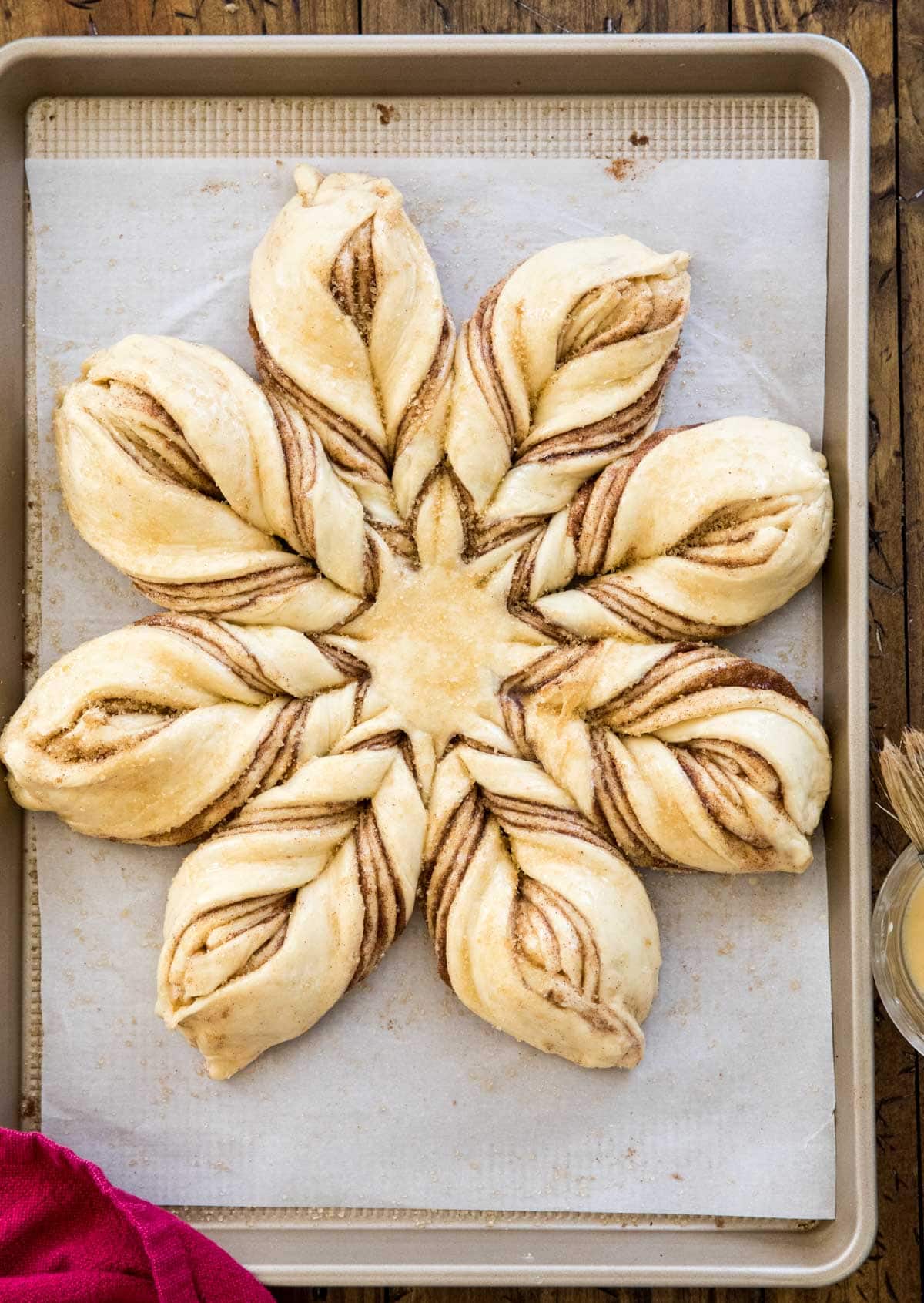 star dough bread with sugar on top