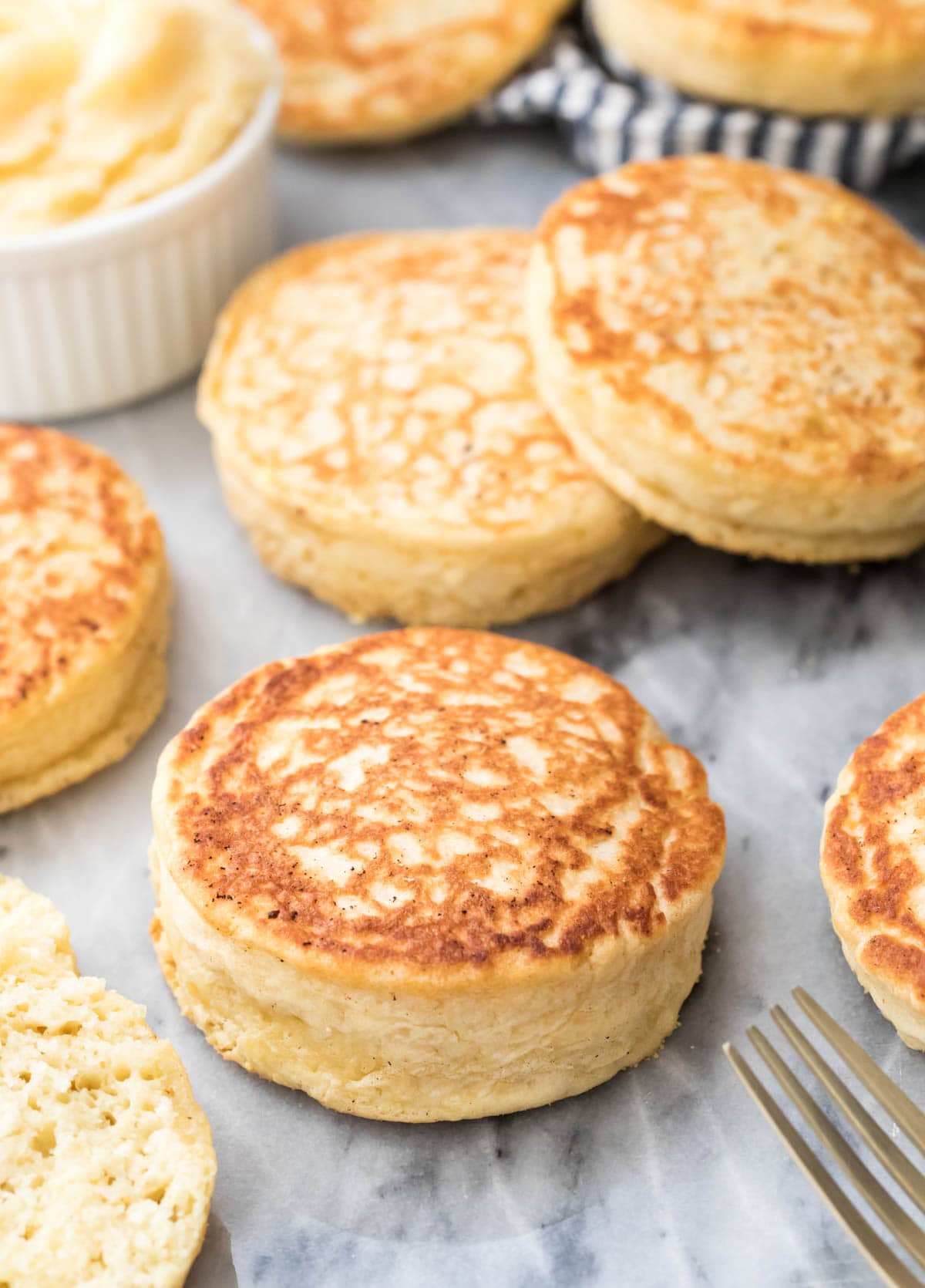 Authentic English muffin - Breakfast bread made without oven in pan! 