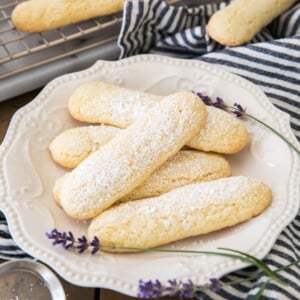 Baked ladyfingers on white plate