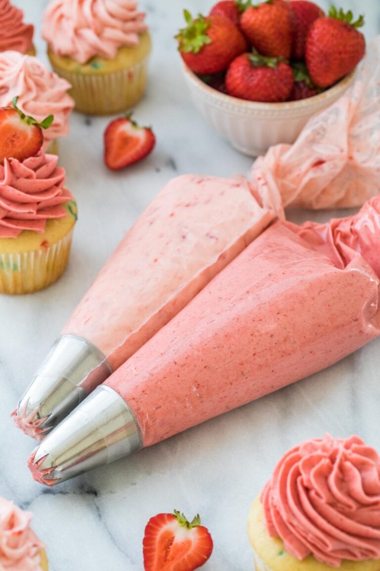 Strawberry Frosting (with Fresh, Frozen, or FreezeDried Strawberries