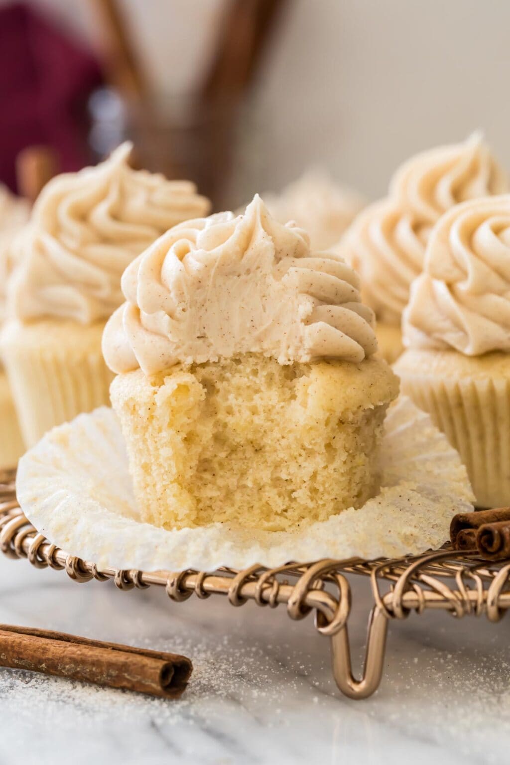 Snickerdoodle Cupcakes - Sugar Spun Run