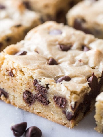 chocolate chip cookie bar studded with chocolate chips