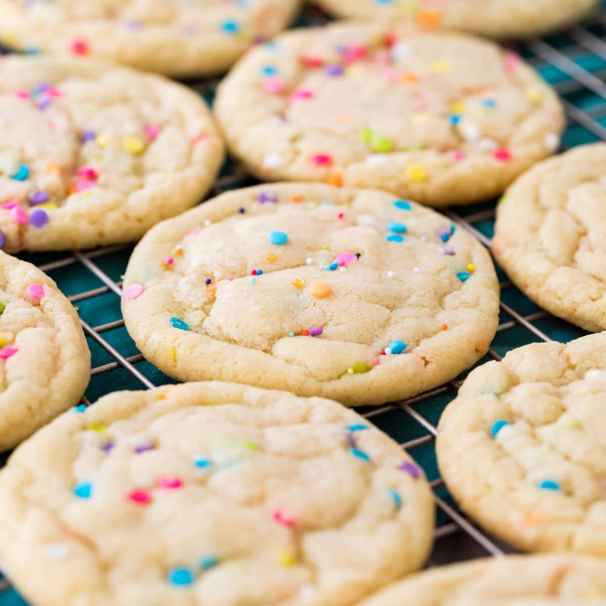 https://sugarspunrun.com/wp-content/uploads/2022/05/Funfetti-Cookies-1-of-1-2.jpg