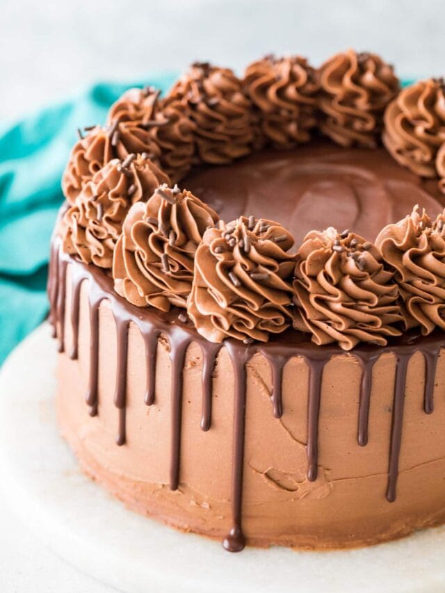 How to Do a Ganache Drip Sugar Spun Run