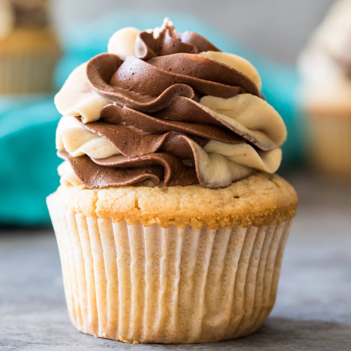 Peanut Butter Cupcakes - Sugar Spun Run