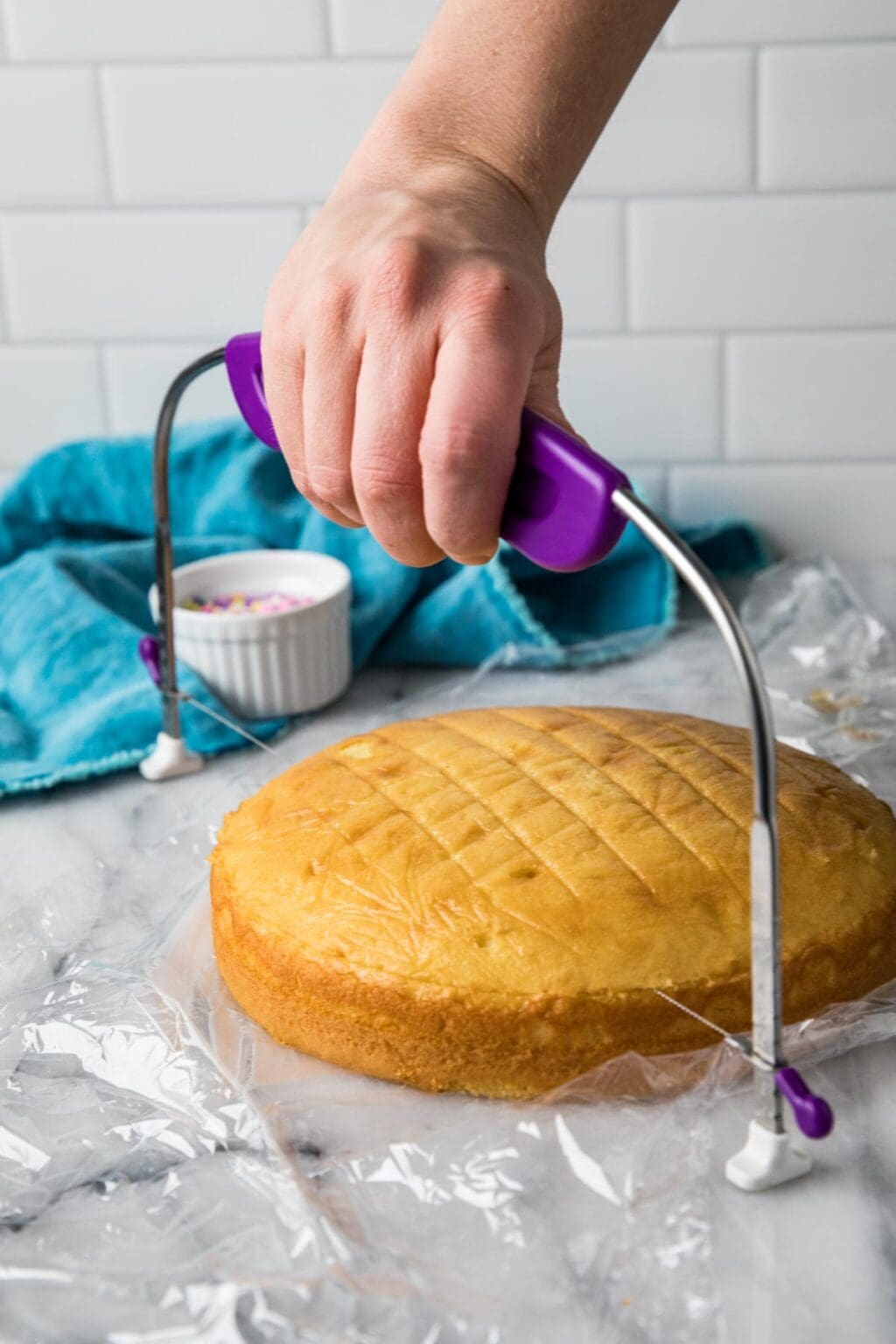 how-to-decorate-a-cake-for-beginners-sugar-spun-run