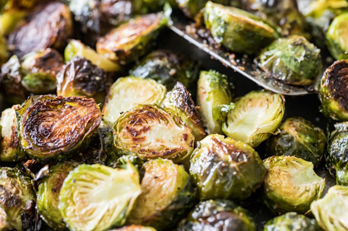 Brussels sprouts halves after roasting.