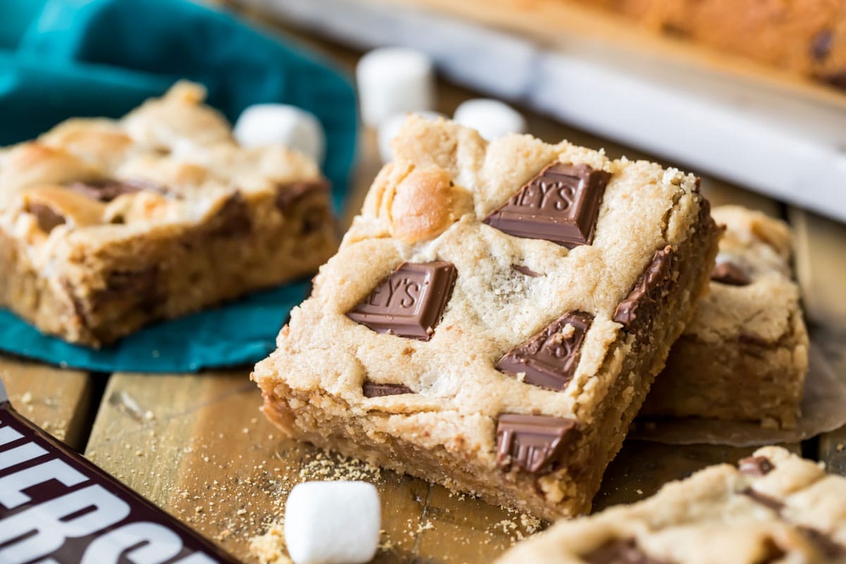 S'mores cookie bars made with mini marshmallows and chocolate bar pieces.