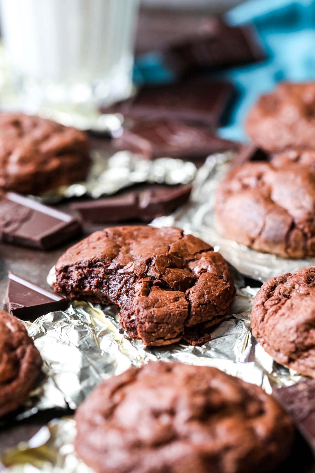 Bei einem saftigen Brownie-Keks, umgeben von noch mehr Keksen, fehlt der Biss.