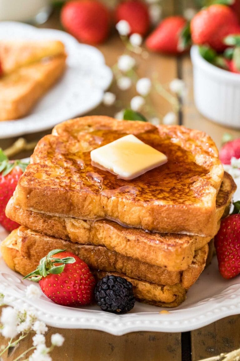 Easy French Toast Recipe - Sugar Spun Run