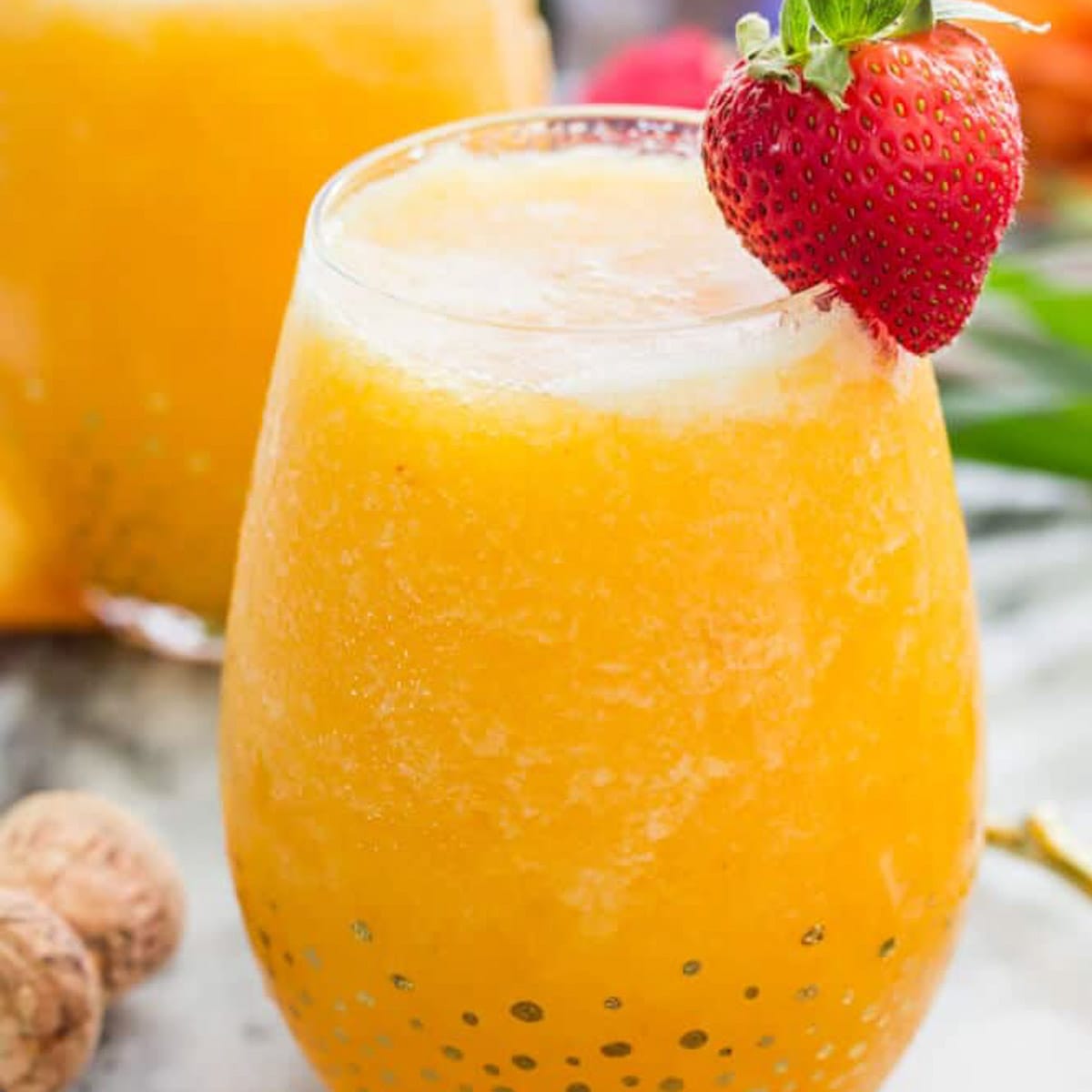 Frozen Peach Bellini - Sugar Spun Run - Recipes Vista