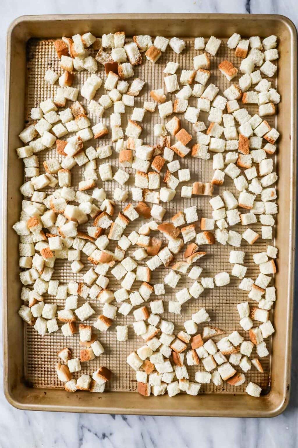 How to Make Bread Cubes for Stuffing - Sugar Spun Run