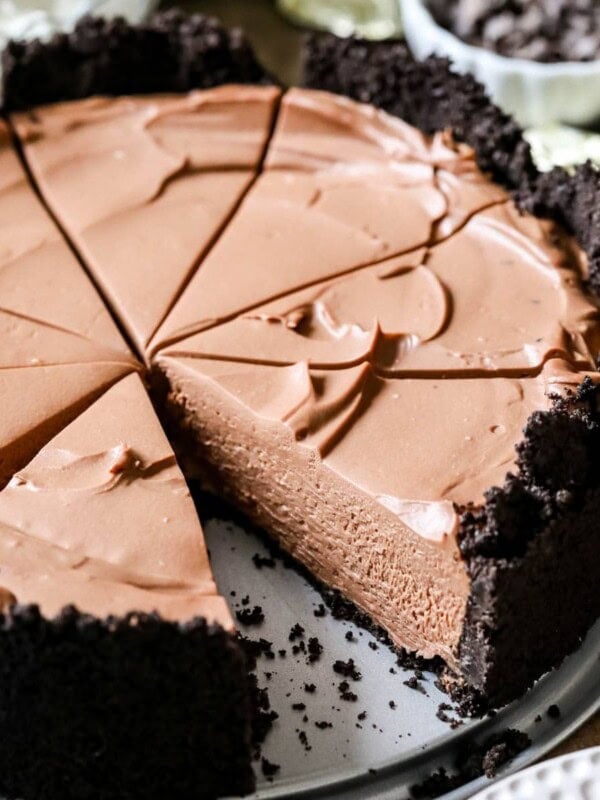 No-bake chocolate cheesecake that's been cut into slices.